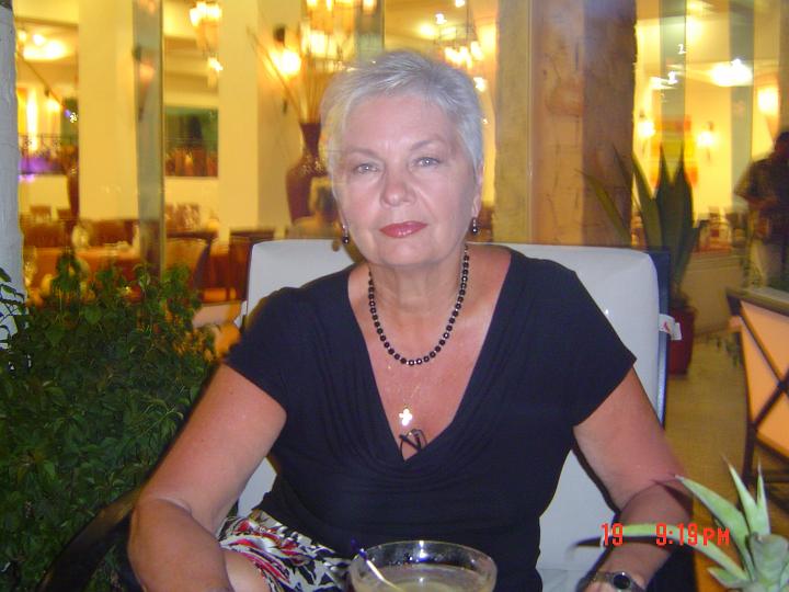 Luba in restaurant.JPG